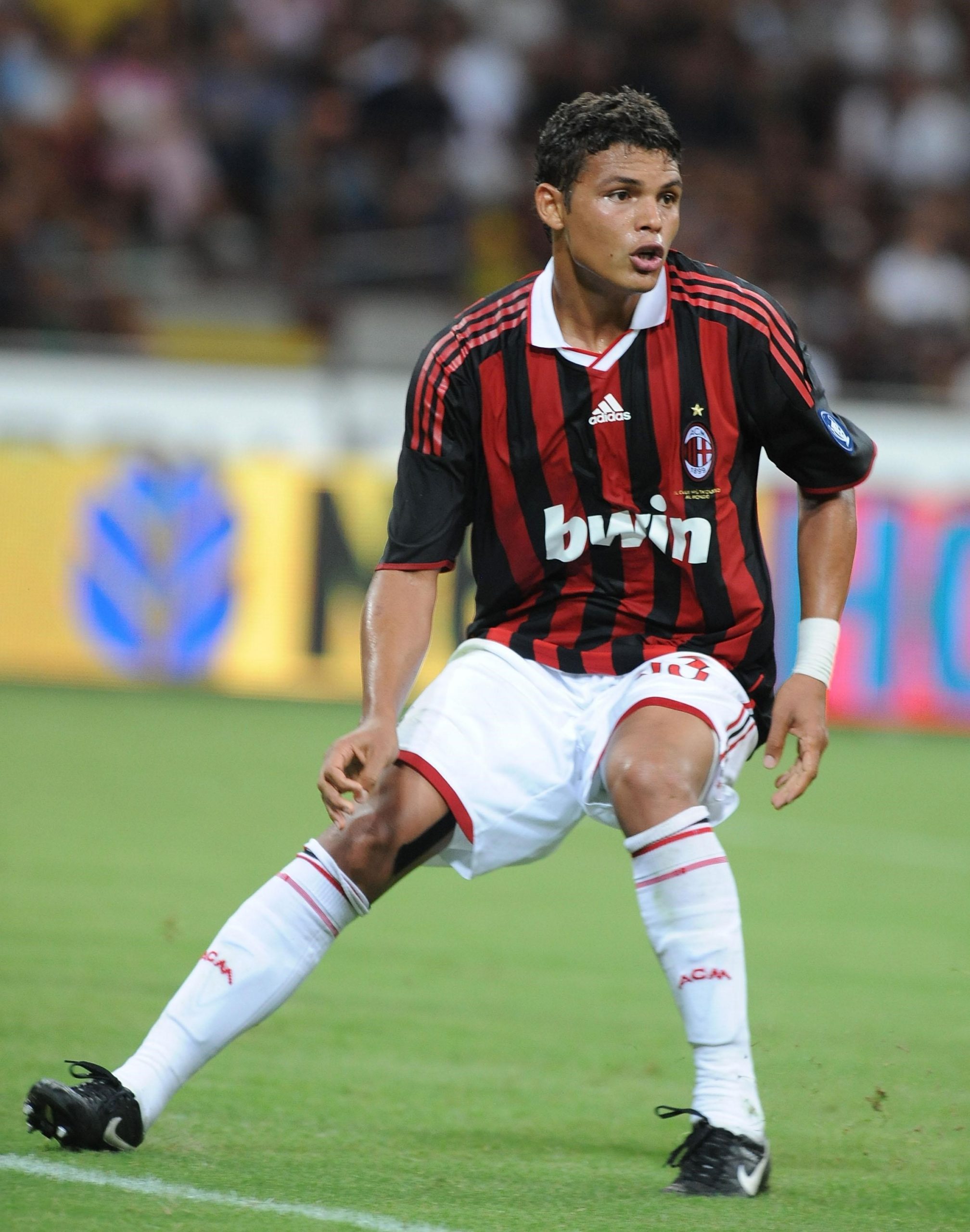 11 Facts About Thiago Silva Family, NetWorth, Lifestyle, Childhood