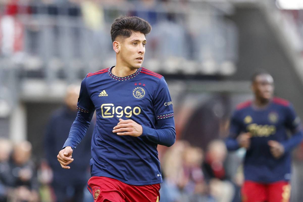 Newcastle United in a deep battle to sign 25-year-old sensational  Ajax Star